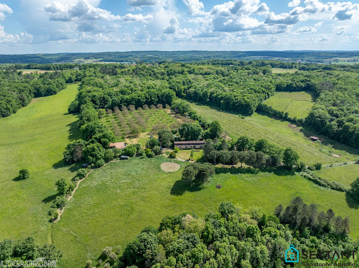Propriété avec piscine 2