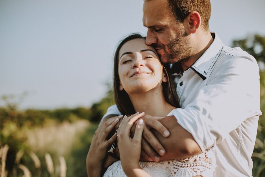 Fotografo di matrimoni Adrienn Fekete-Pálfi (audrey). Foto del 15 ottobre 2019