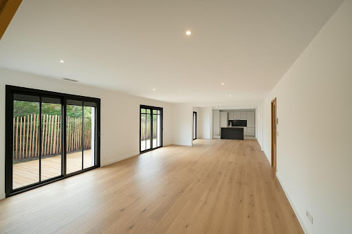 House with pool and terrace 2