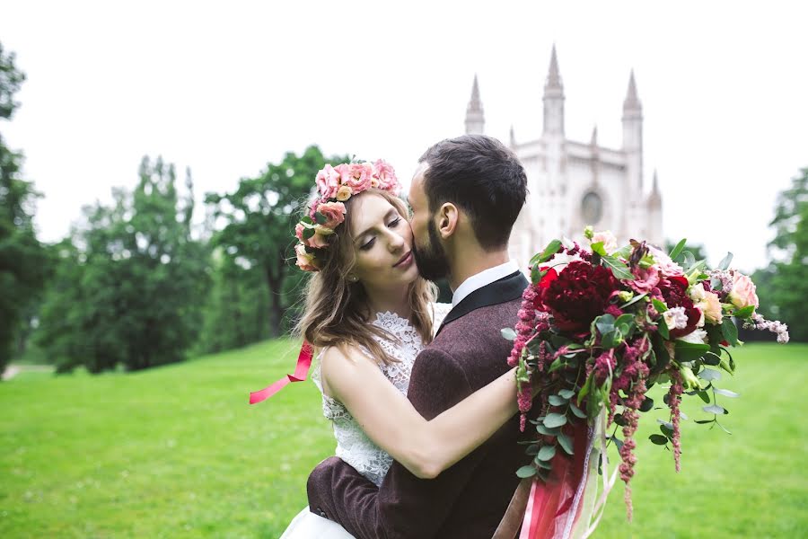 Wedding photographer Yuliya Isupova (juliaisupova). Photo of 14 July 2017