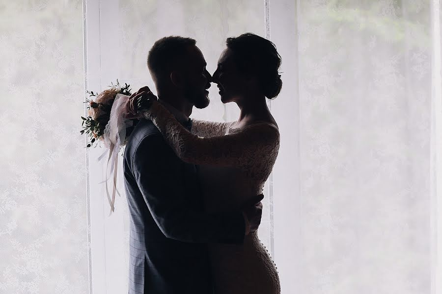 Bryllupsfotograf Lyubov Yanova (vranin). Bilde av 21 juni 2019