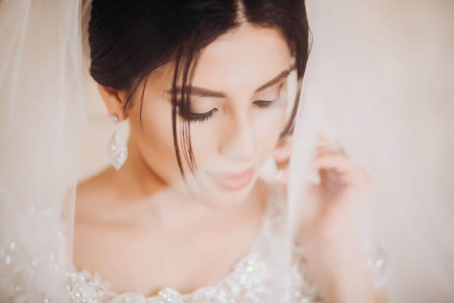 Wedding photographer Abdul Nurmagomedov (nurmagomedov). Photo of 10 February 2018