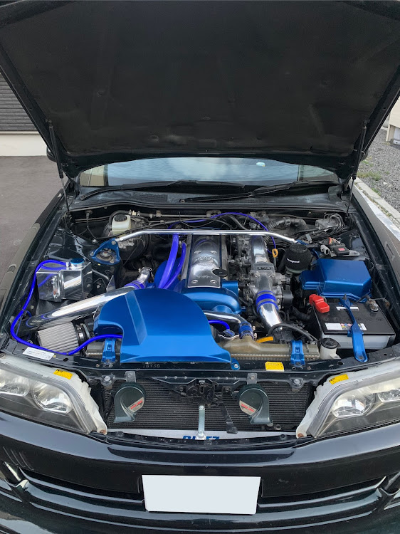 チェイサーのチェイサーJZX100・エンジンルーム美化・追加メーター何つけてる？・朝日と愛車に関するカスタム事例の投稿画像2枚目