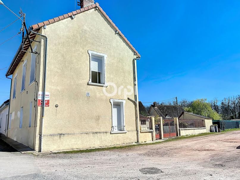 Vente maison 5 pièces 150 m² à Commentry (03600), 110 000 €