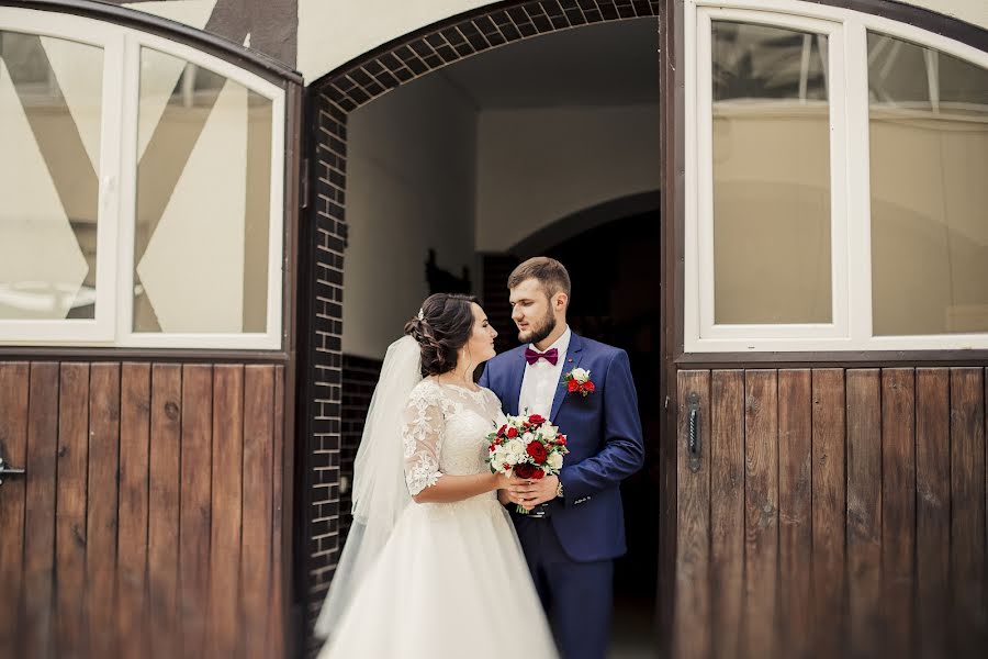 Fotógrafo de casamento Irina Khliboyko (irkakvitka). Foto de 28 de janeiro 2017