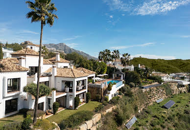 Villa avec piscine et jardin 2