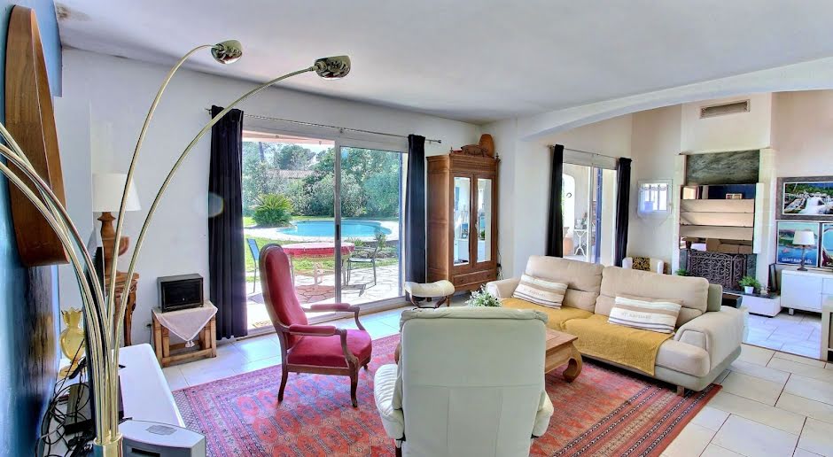Vente villa 4 pièces 120 m² à Le Cannet-des-Maures (83340), 539 000 €