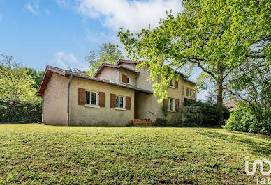 House with terrace 19