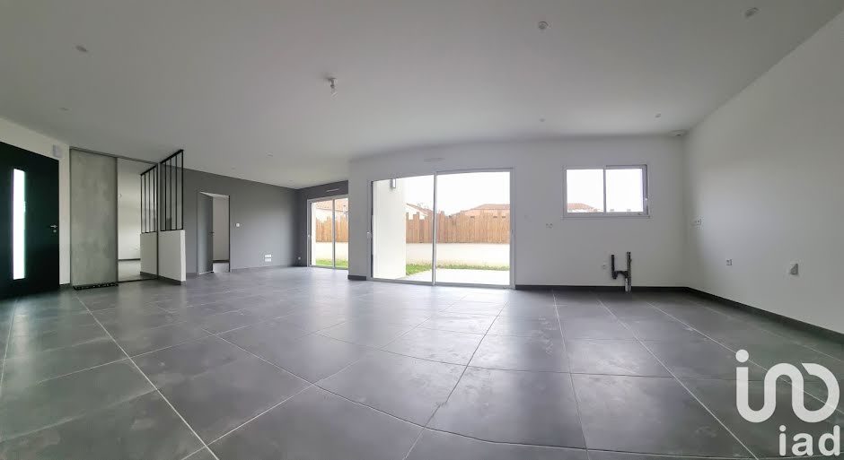 Vente maison 5 pièces 102 m² à Challans (85300), 338 000 €