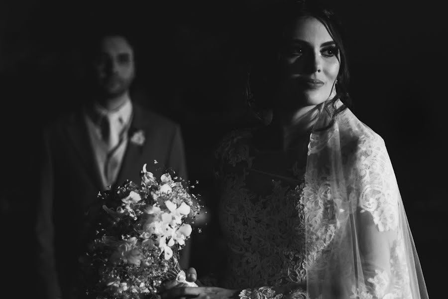 Fotografo di matrimoni Tahis Carvalho (tahiscarvalho). Foto del 22 agosto 2019