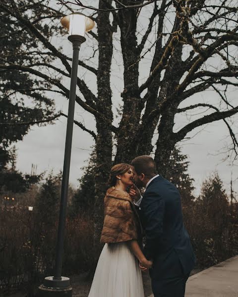 Fotografo di matrimoni Lauren Lilly (laurenlilly). Foto del 7 settembre 2019