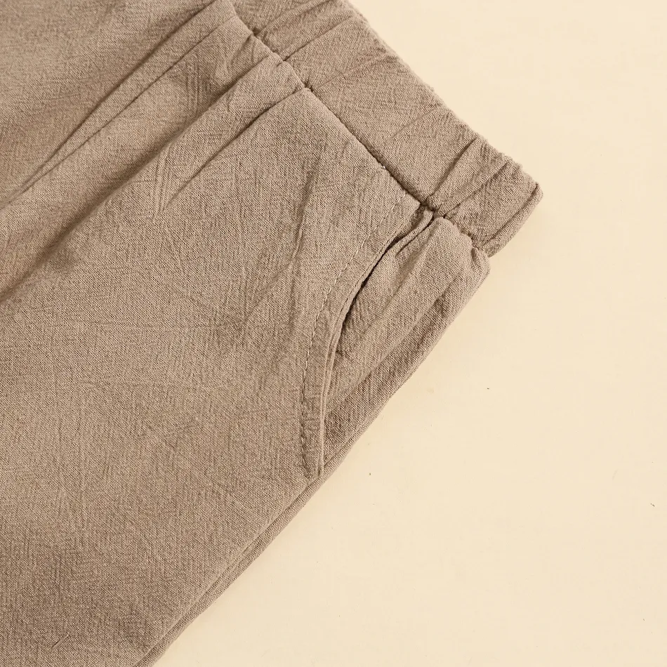 Ensemble de meubles d'intérieur pour garçons avec col montant coloré, confortable et stylé, idéal pour créer une atmosphère chaleureuse et accueillante.
