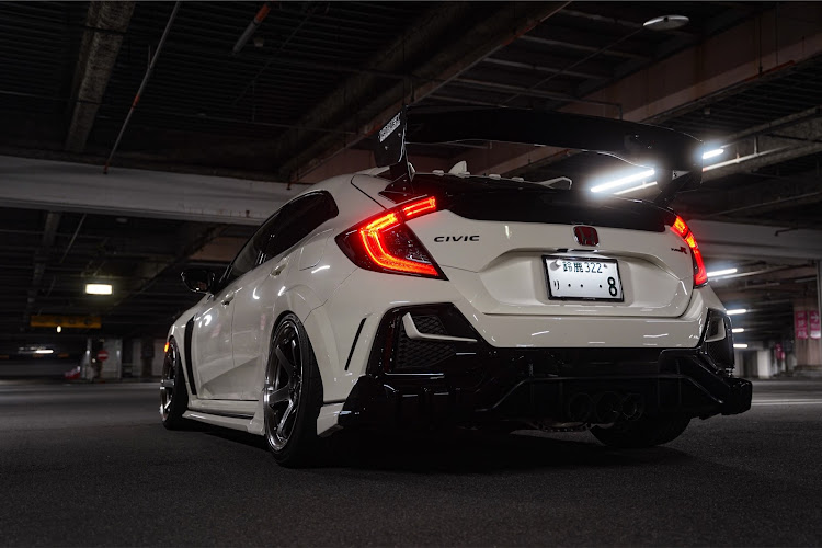 シビックタイプRのシビックタイプR FK8・カメ活・つけ麺・キュンですに関するカスタム事例の投稿画像3枚目