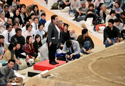 Japanska sumo asocijacija razmatra mišljenja o ukidanju zabrane ženama