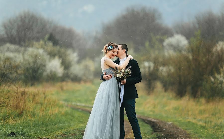 Photographe de mariage Viktoriya Khruleva (victori). Photo du 12 avril 2016