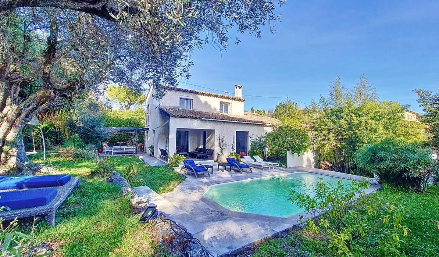 Villa with pool and terrace Mougins