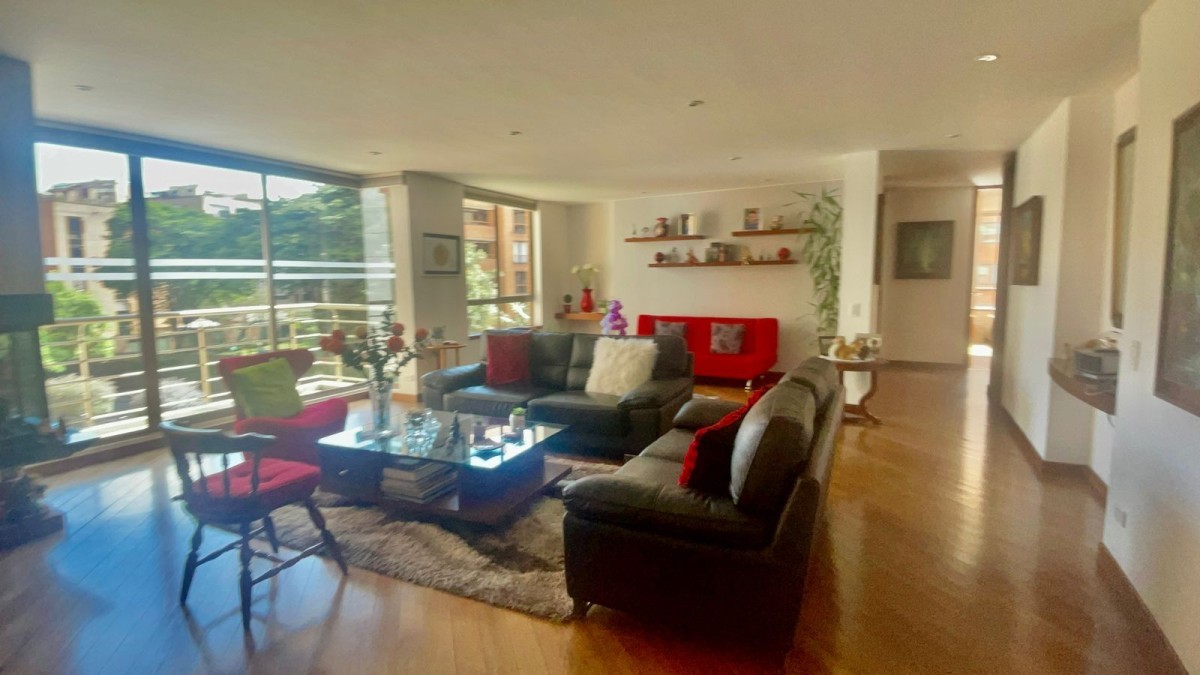 Apartamento En Venta - La Carolina, Bogota