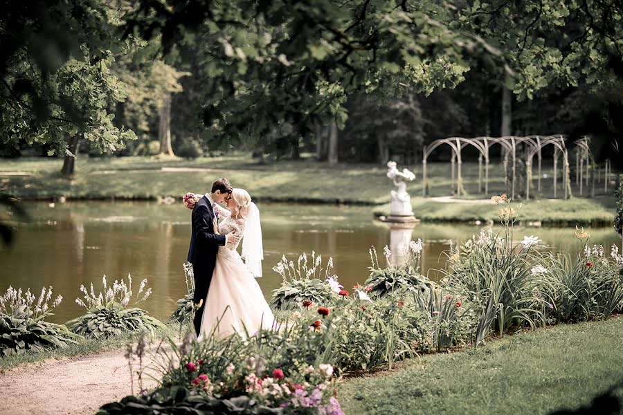 Fotógrafo de casamento Maksim Lobikov (maximlobikov). Foto de 16 de agosto 2018