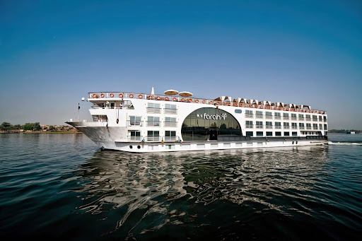 MS Farah is one of the elite ships on the Nile, allowing you to explore the wonders of the ancient world in five-star elegance and luxury.