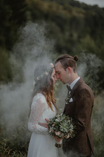 Fotografo di matrimoni Grey Mount (greymountphoto). Foto del 7 aprile 2019