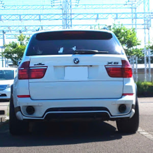 X5 E70