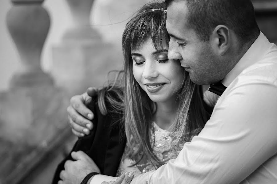 Fotógrafo de casamento Anna Renarda (annarenarda). Foto de 7 de janeiro 2020