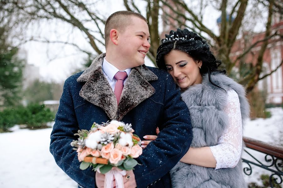 Fotografo di matrimoni Olga Tryapicyna (tryolga). Foto del 13 gennaio 2020