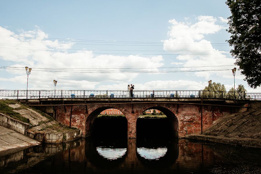 Fotógrafo de bodas Leonid Burcev (llll). Foto del 10 de abril 2018