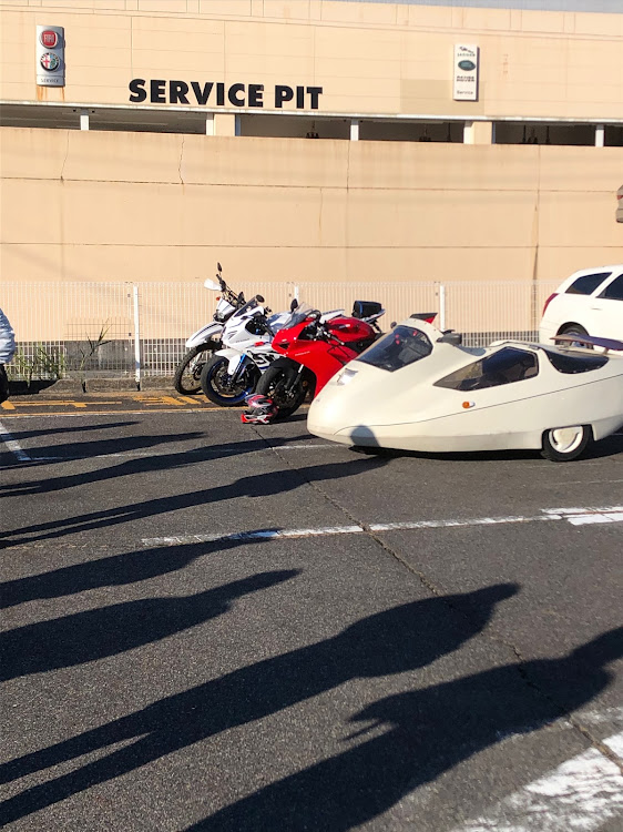 ゆうさんが投稿したcars&coffeeに関するカスタム事例の投稿画像30枚目