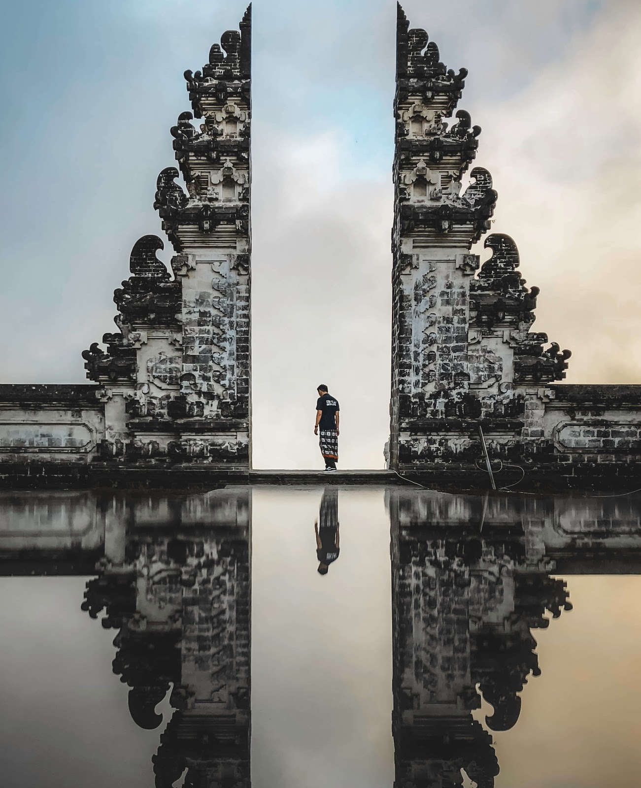 hidden gems in Bali, Pura Lempuyang, sacred temple, six sanctuaries of the world