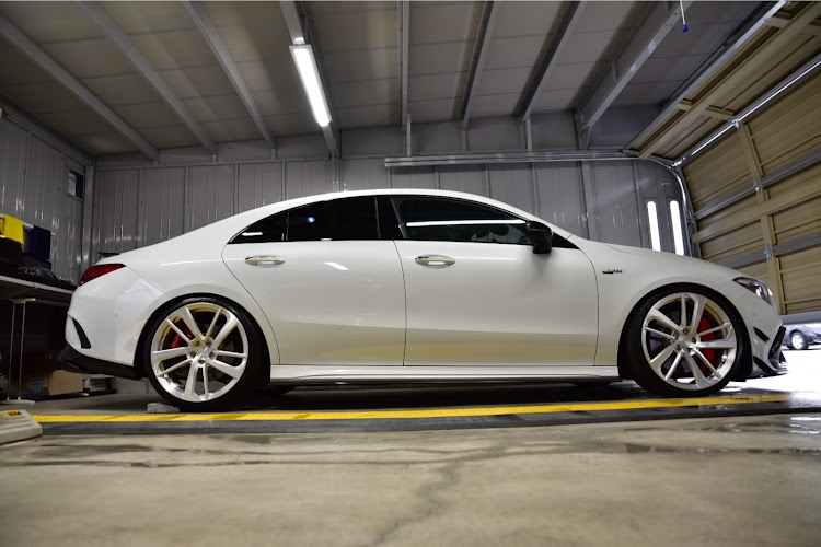CLAのCLA45S AMG・スパシャン洗車・スパシャンクラッシックワックス施工・MJJCフォームガン泡洗車・カーオーディオに関するカスタム事例の投稿画像1枚目