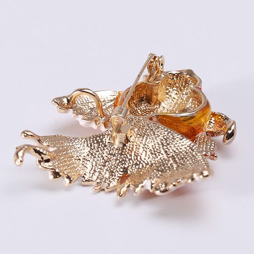 Title 3, Broche poisson rouge tridimensionnel en alliage...
