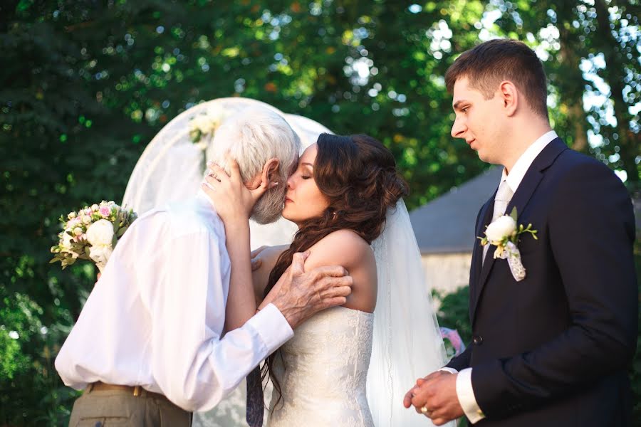 Fotógrafo de casamento Tatyana Kopeykina (briday). Foto de 7 de dezembro 2015