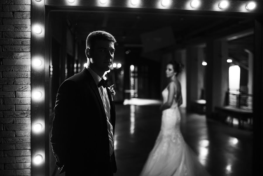 結婚式の写真家Yuriy Koloskov (yukos)。2016 7月11日の写真