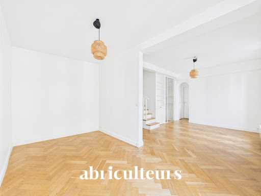 Apartment 4