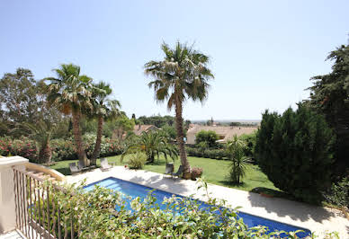 House with pool and terrace 1