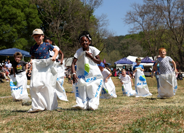 Children take part in the Sack Race & TOW at the 10th Fort Nottingham Highland gathering.