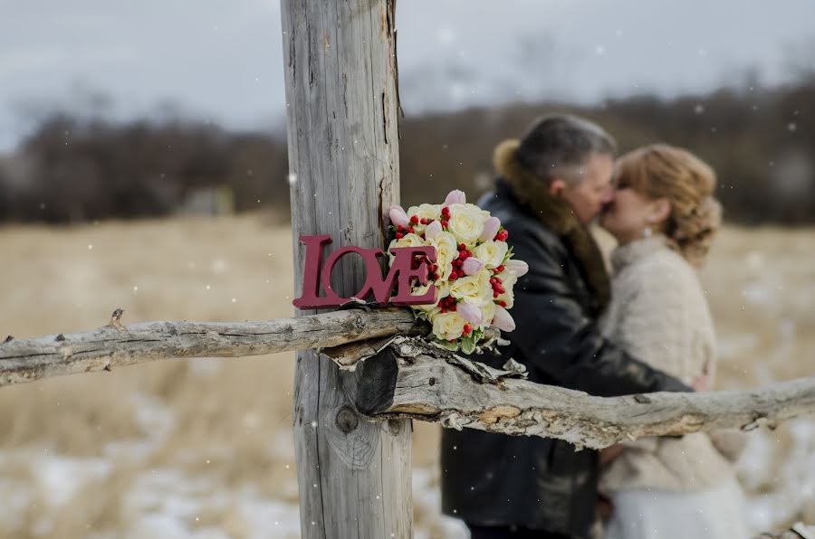 Fotógrafo de casamento Evgeniy Roslov (evgeniyroslov). Foto de 10 de março 2015