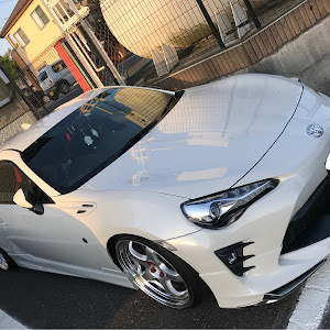 86