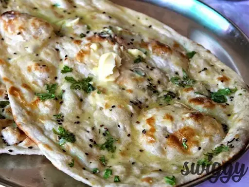 Butter Naan (1 Pc)