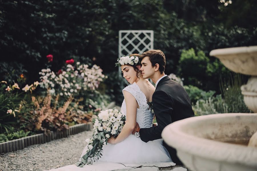 Wedding photographer Marya Poletaeva (poletaem). Photo of 23 August 2018