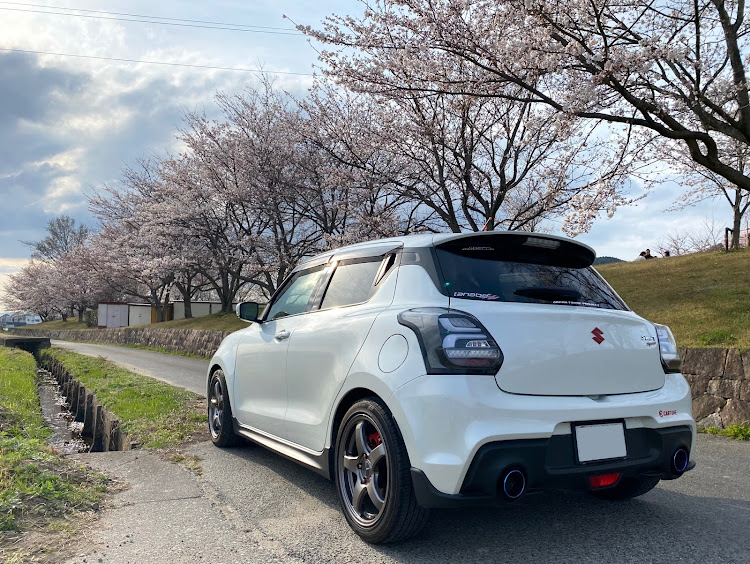 スイフトスポーツの桜🌸コラボ・ワーストは11連敗に関するカスタム事例の投稿画像5枚目