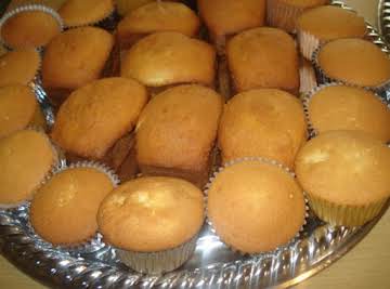 Cuban Butter Cupcakes, Panquesitos de Mantequilla