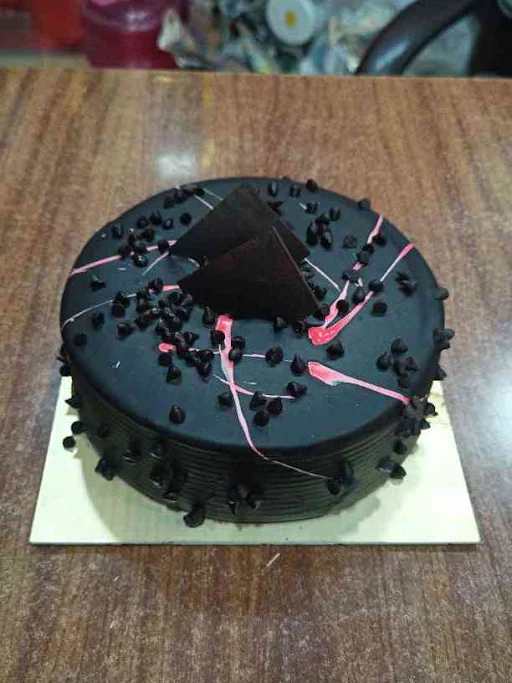 Black Choco Chips Cake