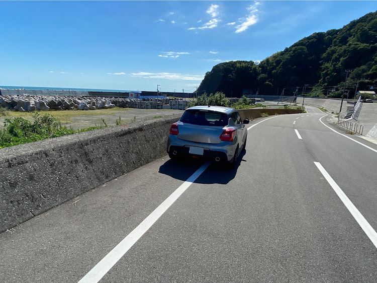 スイフトスポーツの車好きのじいさんさんが投稿したカスタム事例の投稿画像2枚目
