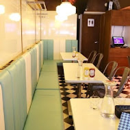 Fantasy Diner 美式餐廳