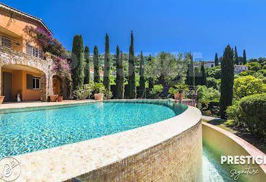 House with pool and terrace 5