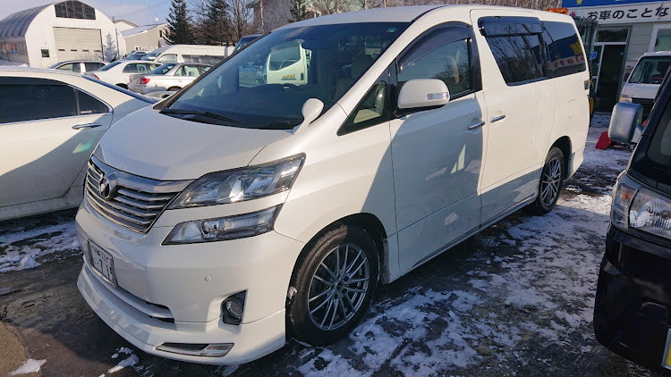ヴェルファイアの納車から現在までの愛車に関するカスタム事例の投稿画像2枚目