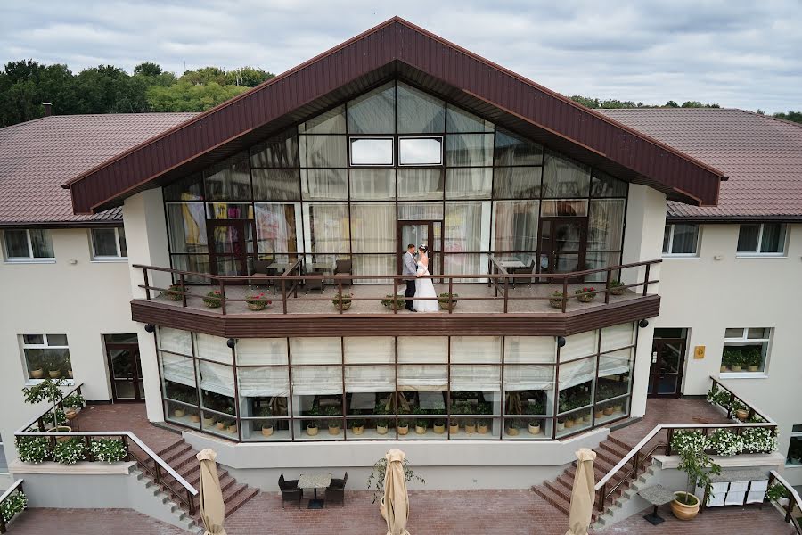 Wedding photographer Oleg Cherkaschenko (king-studio). Photo of 11 February 2021