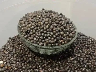 Urad Sabut Dal - 500 gm